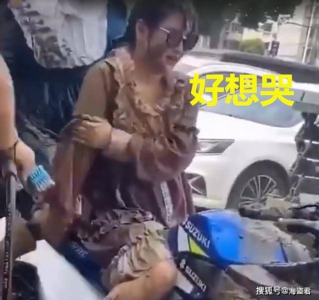 欲哭无泪！中国2名女生打扮美美的骑车出门玩耍，结果遭遇化粪池爆炸（组图） - 7