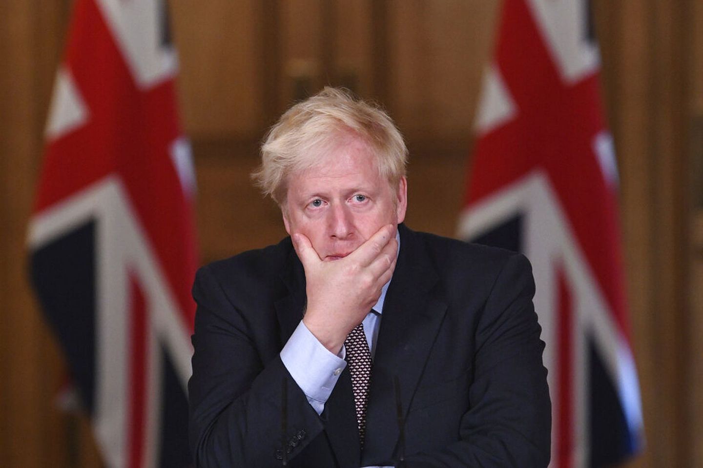 9月9日，英国首相约翰逊在伦敦唐宁街的记者会上发言。（AP）