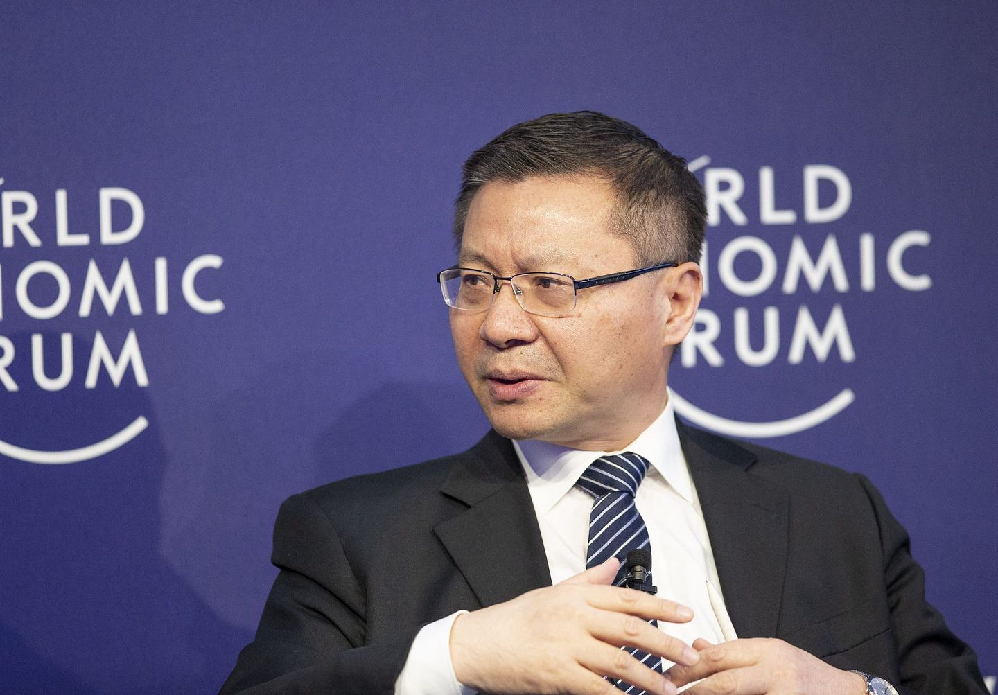 2019年1月22日，张维为出席世界经济论坛2019年会。（新华社）