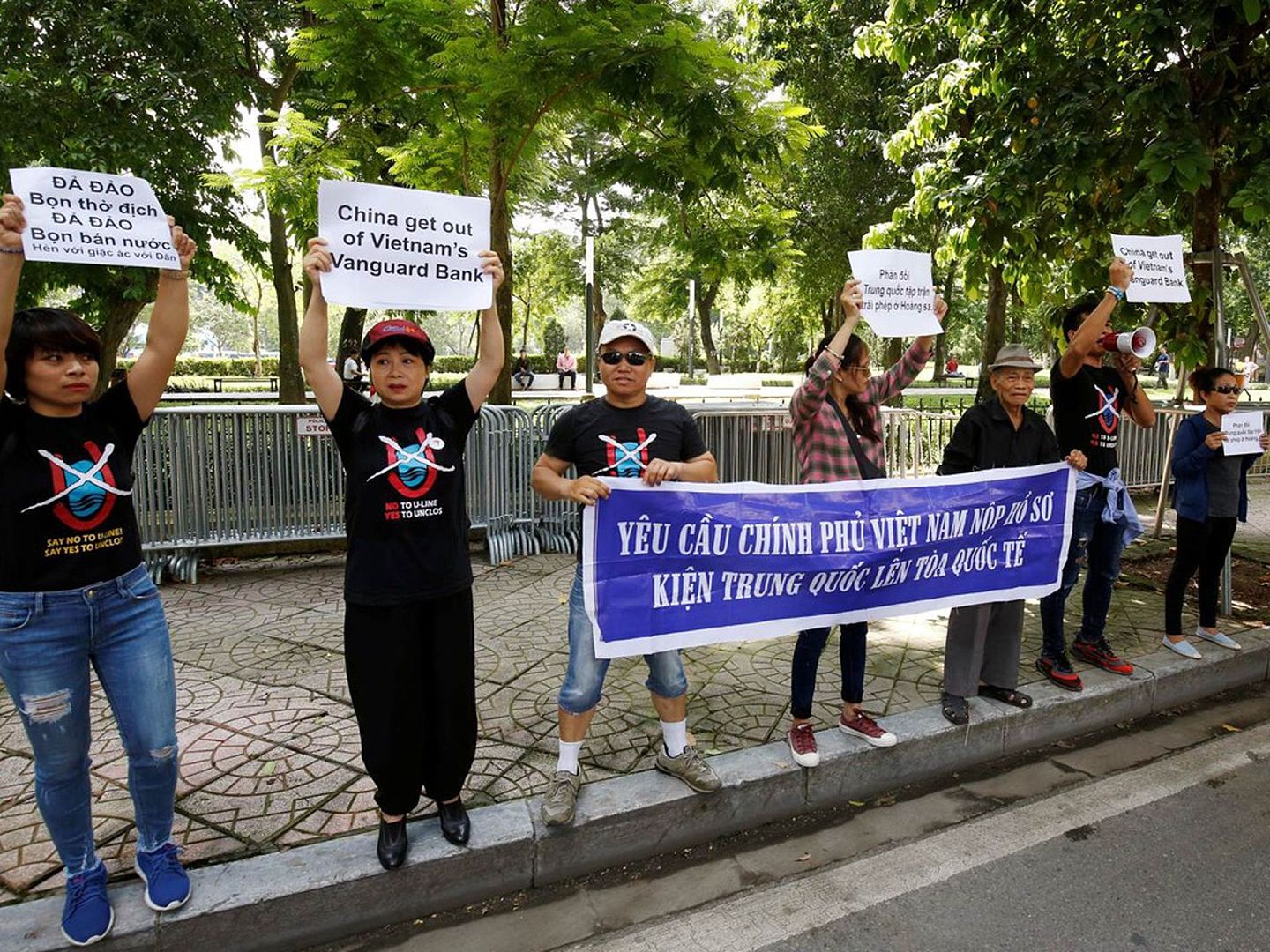 对越南人来说，在南海问题上发声已经只剩一种姿态，越南民众虽然对出面示威不以为然，但很多人心里都支持将西沙、南沙列为越南领地。（路透社）