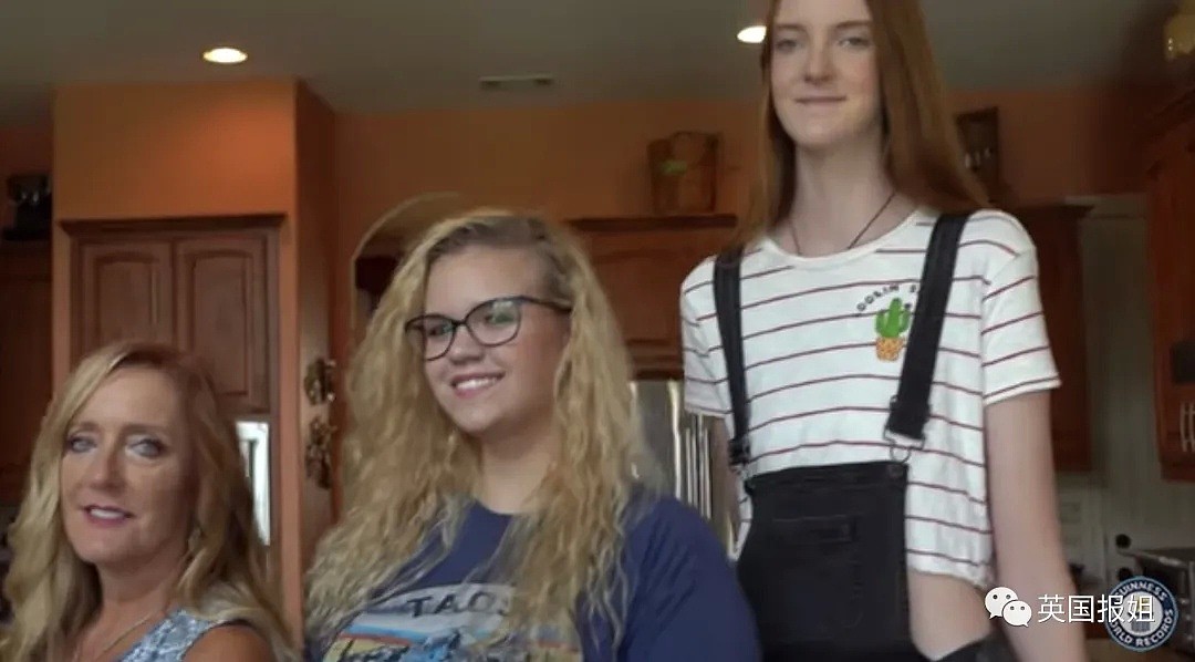 17岁美国女孩打破纪录成“世界腿王”！1米35的大长腿长成这样...（视频/组图） - 19
