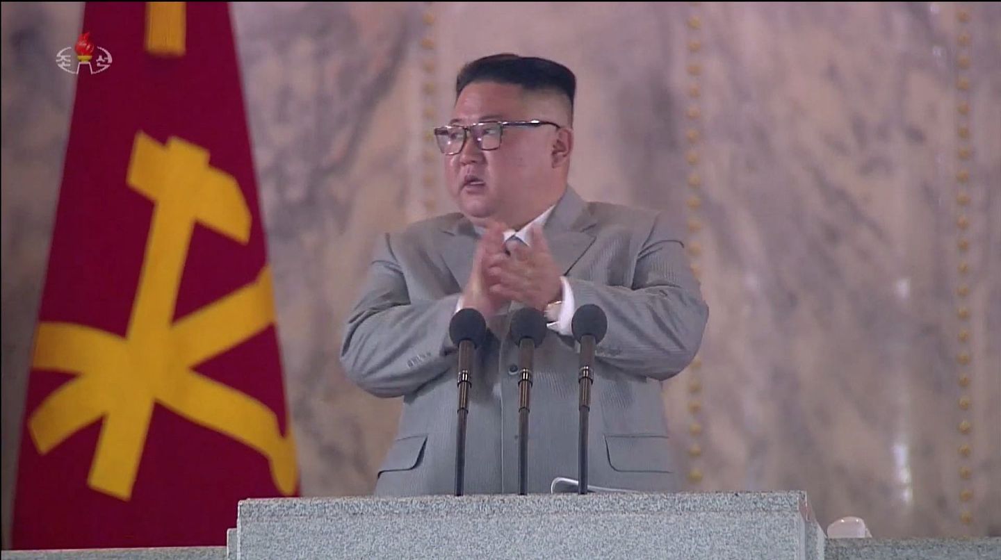 金正恩演讲期间罕见落泪。 （朝鲜中央电视台视频截图）