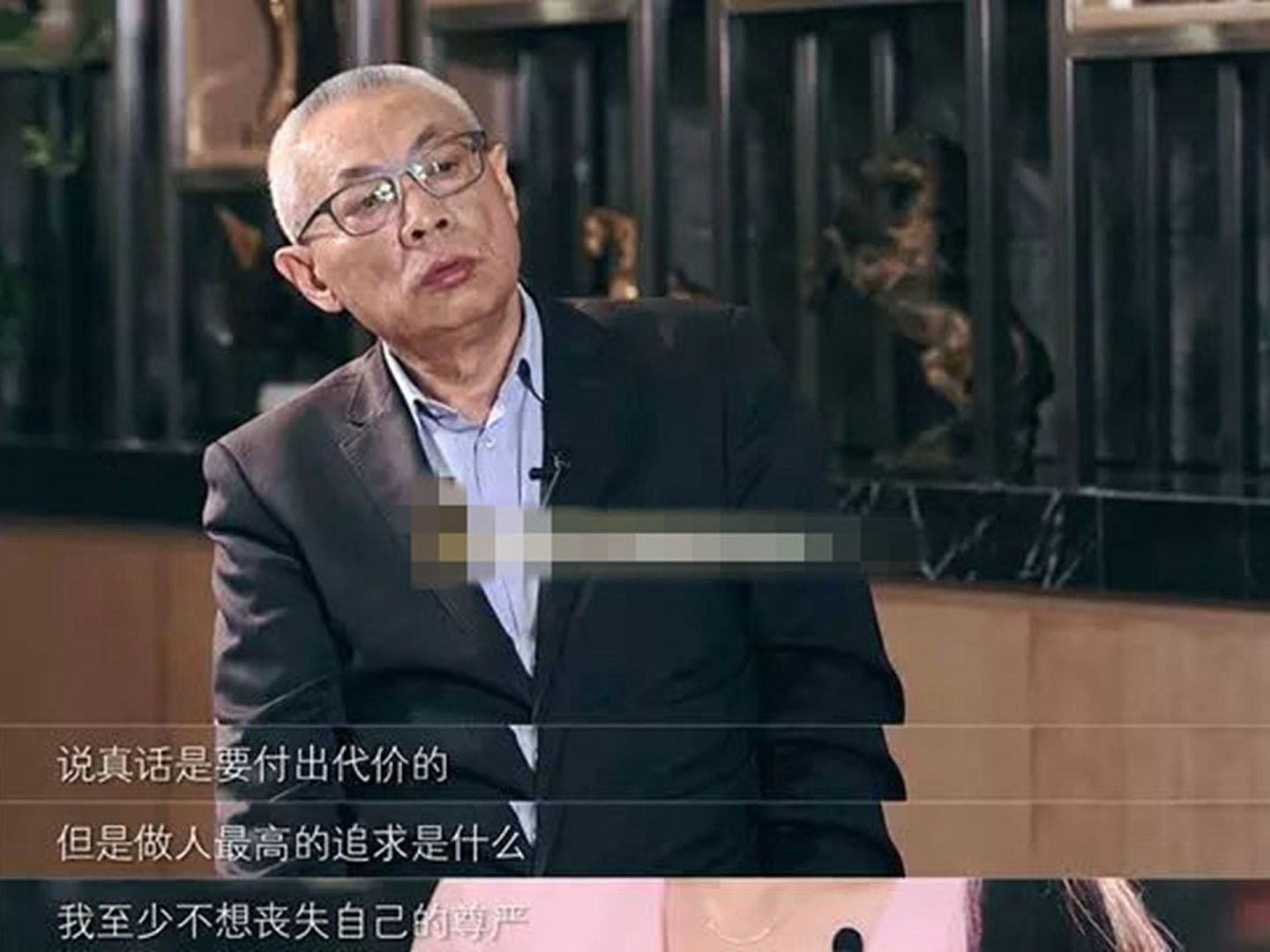 任志强曾为公开检举中国公权力的中国央视前主持人崔永元发声，称他敢说真话。（Youtube视频截图）