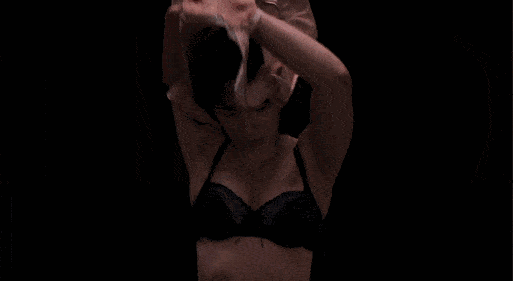 【美女】好莱坞第一美胸自拍裸照遭曝光，震惊全网！美到男人想喝她的洗澡水...（组图） - 17