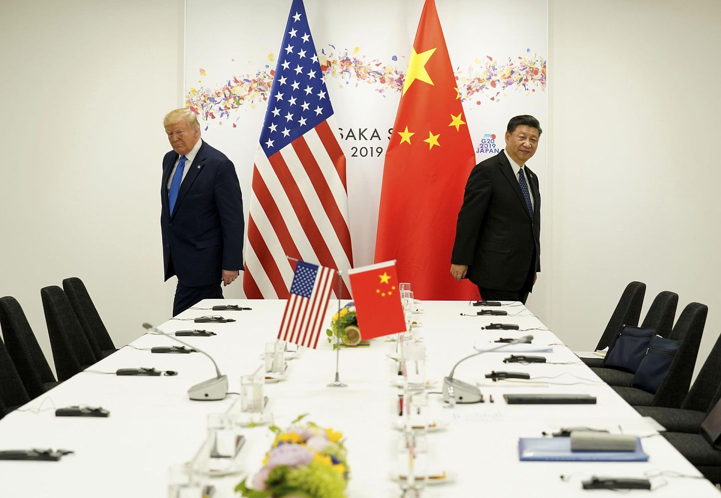 2019年6月29日大阪G20峰会期间特朗普和中国国家主席习近平会晤。据称，当时特朗普曾提到，希望和中国的贸易协议能够帮助他连任。（Reuters）
