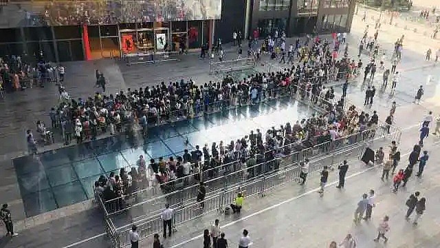 一天排队超2万人！中国最红的路边摊，连马云都被征服（组图） - 2