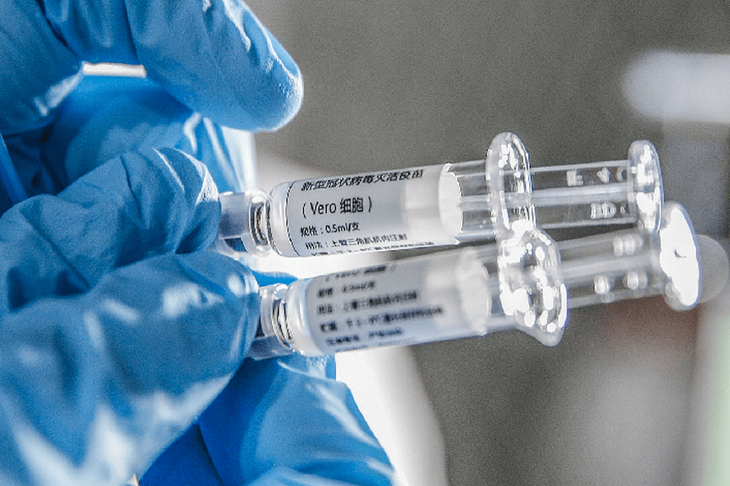 中国已在境内启动新冠疫苗紧急使用，所有接种者均没有感染新冠病毒。 （新华社）