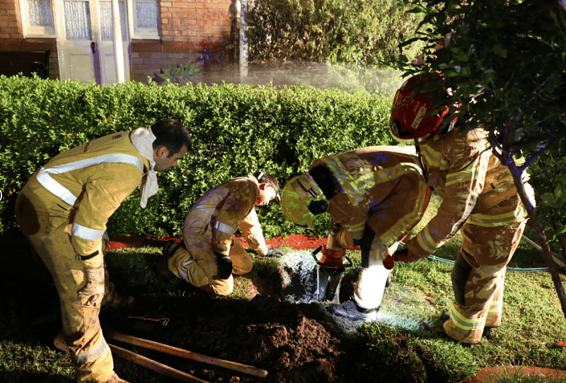 悉尼华人区民宅失火！火势猛烈，消防员立即出动救火（视频/组图） - 3