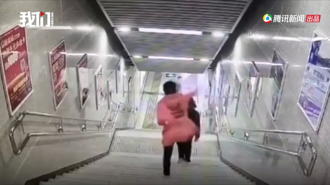 合肥地铁站惊险一幕曝光：这个致命习惯，正在毁掉你的生活！（视频/组图） - 2