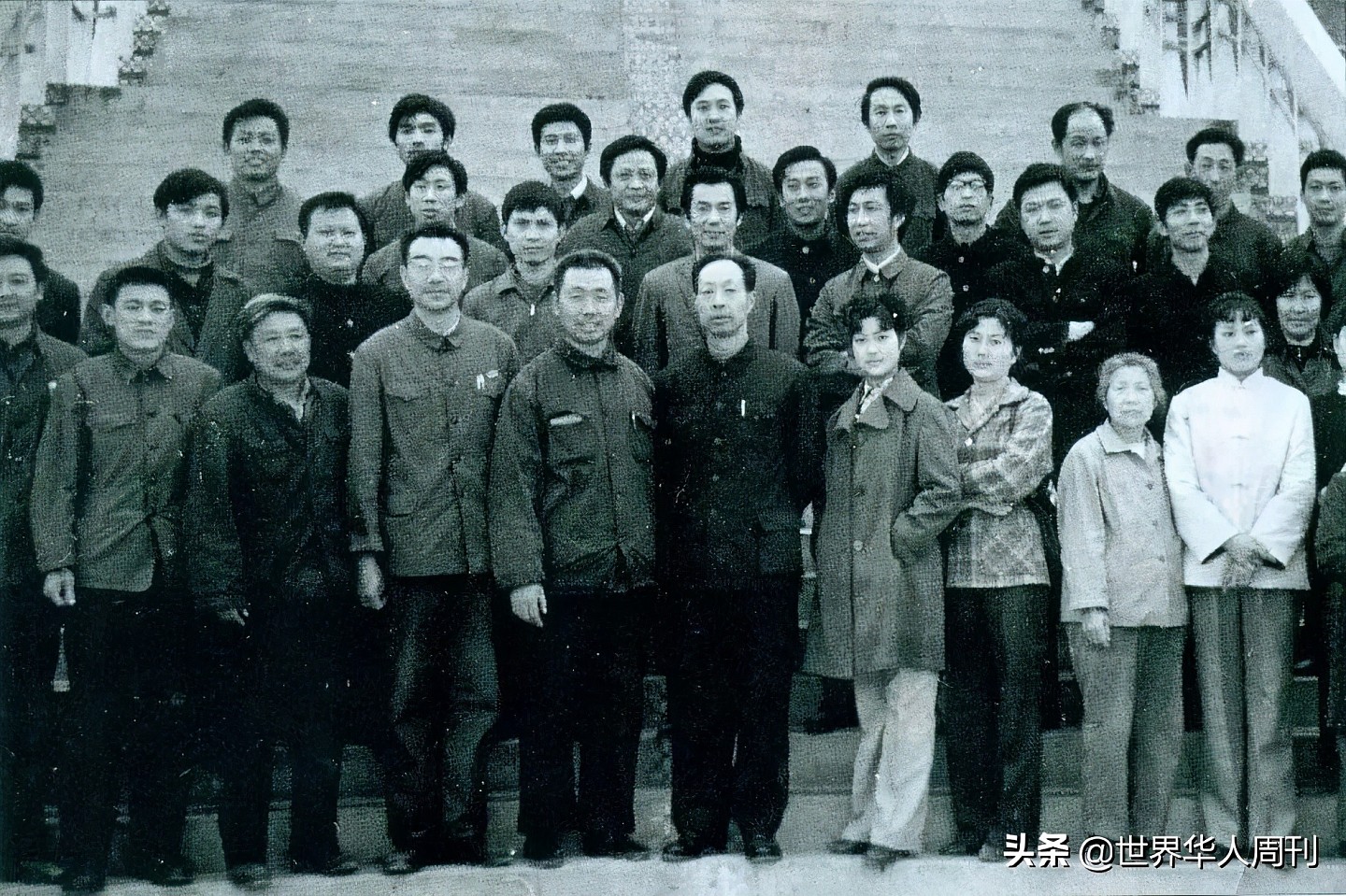 从一代歌王到“名爹”：81岁的李双江，如今怎么样了？