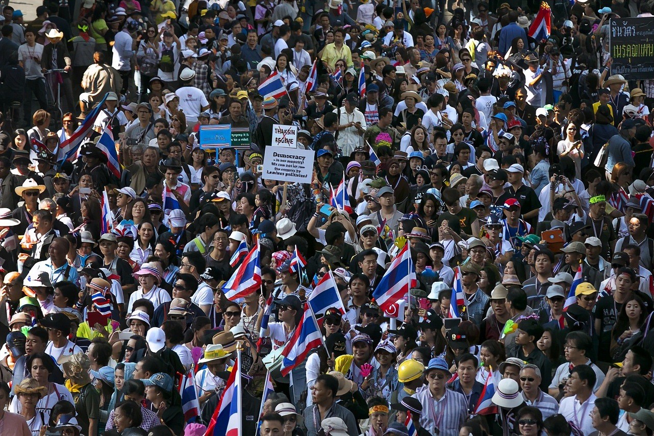 泰国抗议升级！示威者成功递交辞职信，限总理巴育三天内签字下台