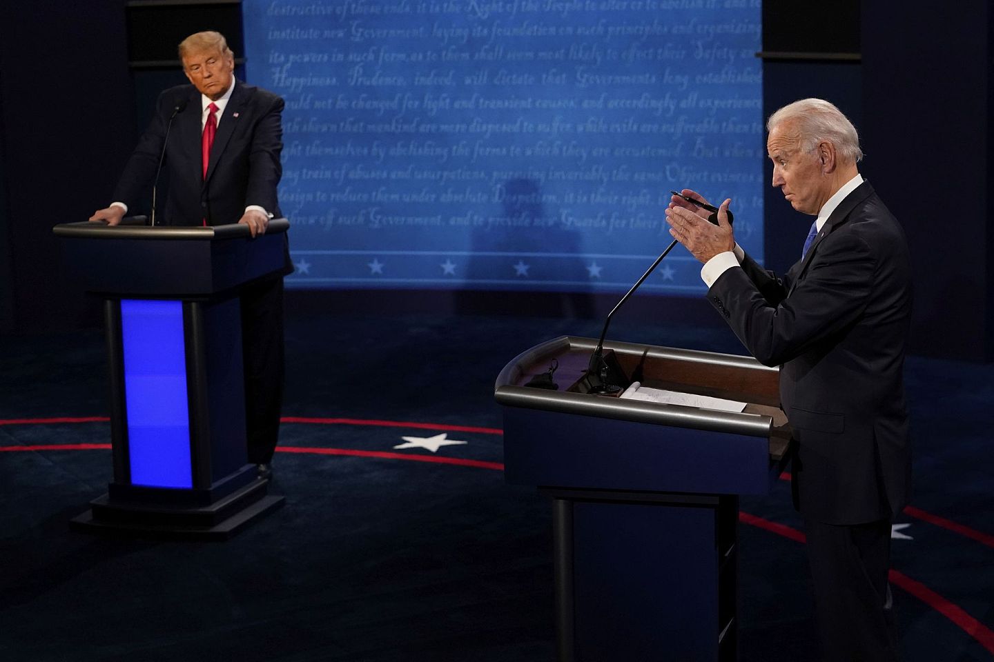 10月22日晚8点，美国大选迎来最后一场总统电视辩论。（AP）