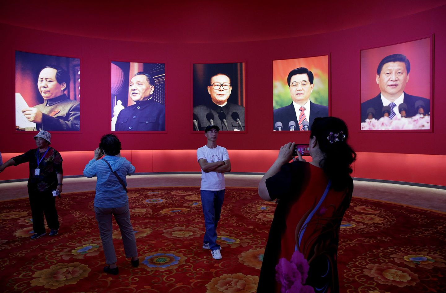 中共五代领导人，对于台湾问题的底线和红线，可谓一脉相承。（Reuters）