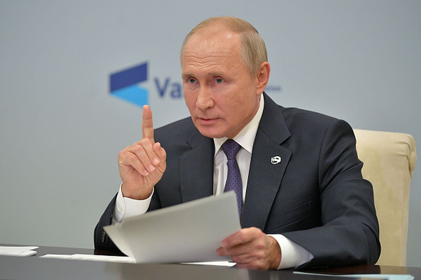 2020年10月22日：俄罗斯总统弗拉基米尔•普京（Vladimir Putin）通过Novo-Ogarevo住所（莫斯科）的视频连线参加了Valdai讨论俱乐部的第17届年会，并发表主题演讲。（Getty ）
