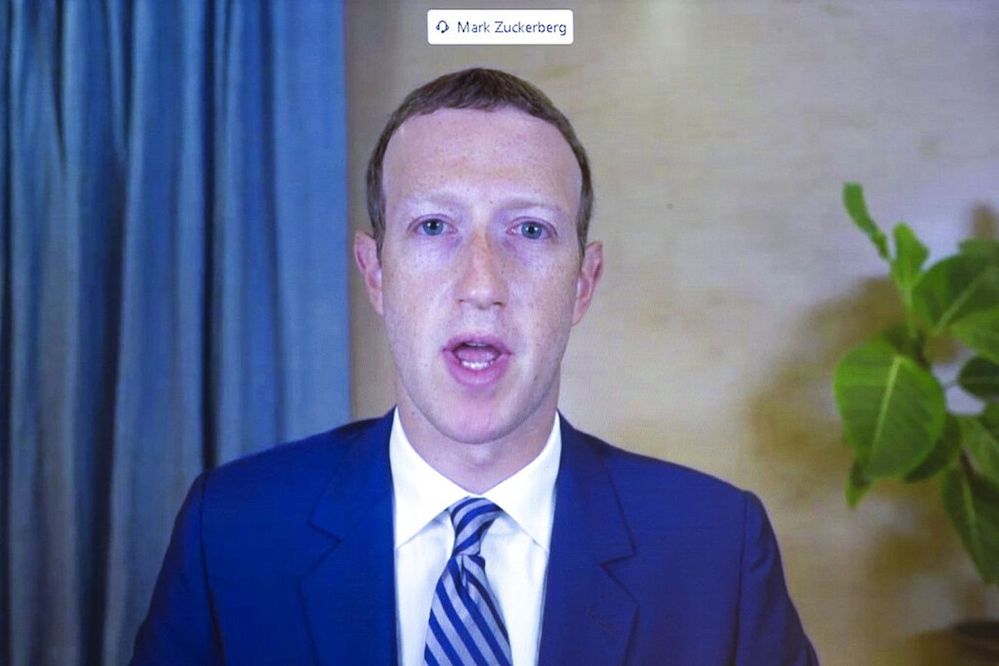 美国大选2020：图为Facebook创办人兼行政总裁朱克伯格10月28日以视像形式出席美国参议院的听证会。（AP）