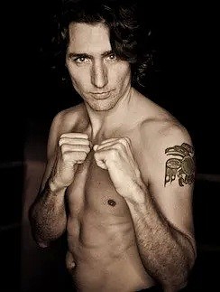 加拿大总理脱衣服打疫苗，隐秘纹身当场暴露，表面一本正经 内心竟是坏男孩（组图） - 14