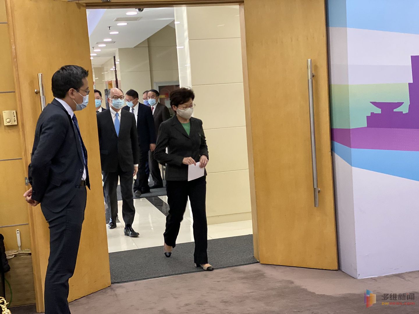 香港特区行政长官林郑月娥于11月3日至7日访问北京、广州和深圳。（多维新闻）