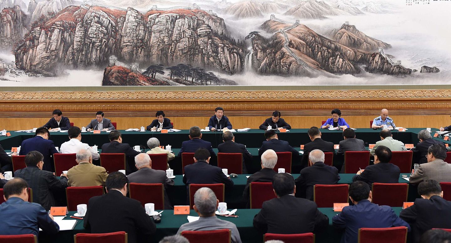 2016年5月17日，习近平曾在北京主持召开哲学社会科学工作座谈会，提出要建构中国特色的哲学社会科学。（新华社）