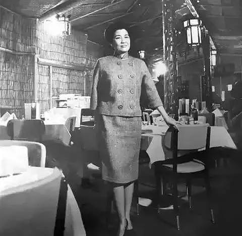 中国主妇在美国当“假”名媛40年，去世后私密故事曝光，揭穿了上流社会最“穷酸”的一面…（组图） - 13