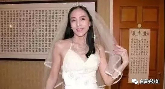 美艳富婆5婚5离净赚300亿，却栽在了牛郎手里…（组图） - 50