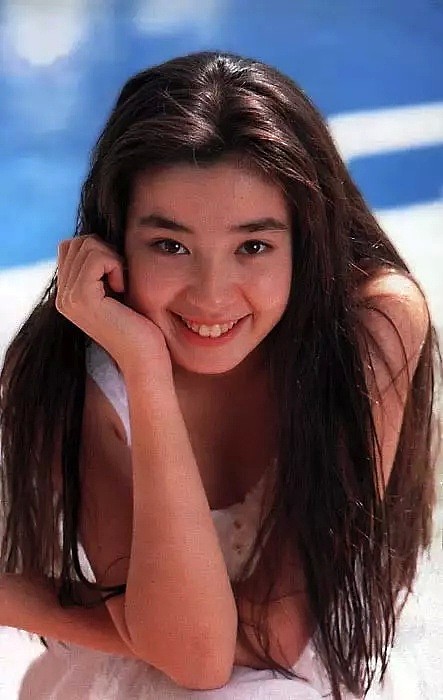 17岁被亲妈逼陪睡、拍裸照后自杀，如今47岁却成日本顶级“艳星”：她的一生就是传奇！（组图） - 9