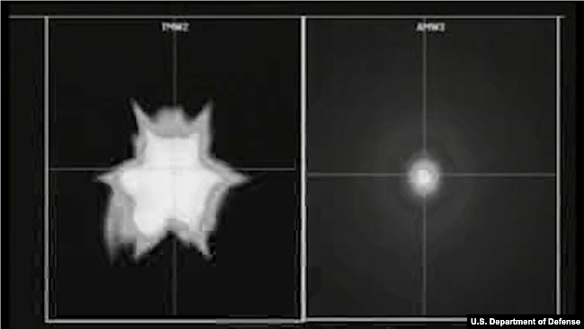 一枚标准-3型第二批次A款导弹(SM-3 Block IIA)击毁模仿洲际弹道导弹的目标导弹的瞬间 （美国导弹防御局）