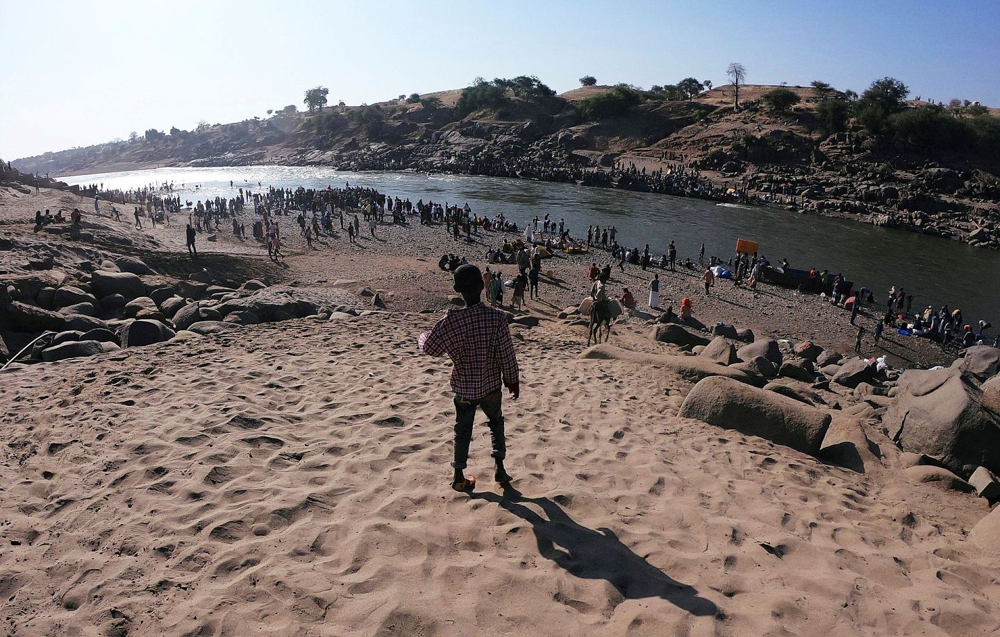 在苏丹东部卡萨拉州，这一与厄立特里亚以及提格雷州接壤的地区现在难民密布。（路透社）