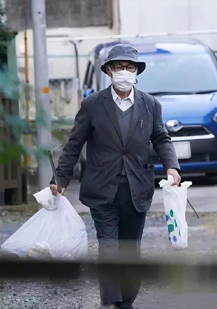 79岁宫崎骏：在家门口捡垃圾，为什么这么重要？（组图） - 3