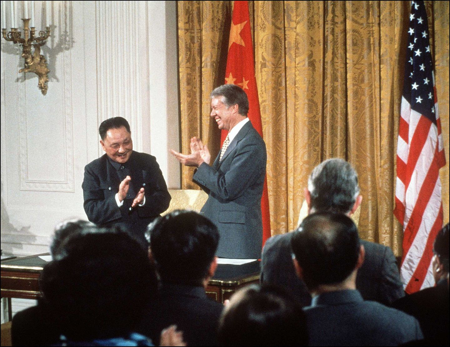 1979年1月31日，邓小平访美期间，与美国总统卡特（Jimmy Carter）在白宫会晤。（视觉中国）