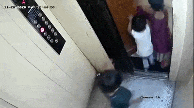 视频疯传！两小孩把5岁弟弟关电梯缝隙，下一秒男孩惨被电梯碾头身亡（视频/组图） - 3