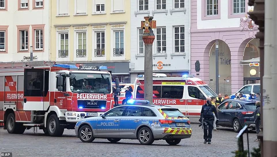 德国爆血腥袭击，19人死伤，司机驾车冲上行人区疯狂撞人（组图） - 22