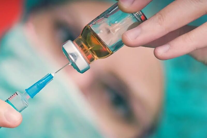 “我打了美国辉瑞制药的新冠疫苗之后…”一名医护人员自曝疫苗内幕（组图） - 1