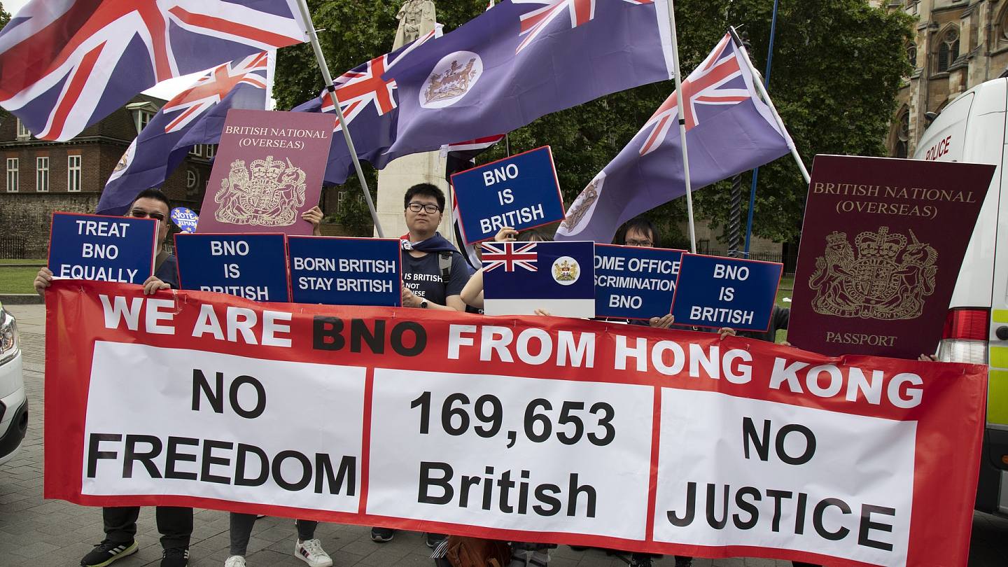 BNO：图为2019年7月1日，英国伦敦示威者上街为英国国民（海外）护照持有人争取权利。 （Getty）