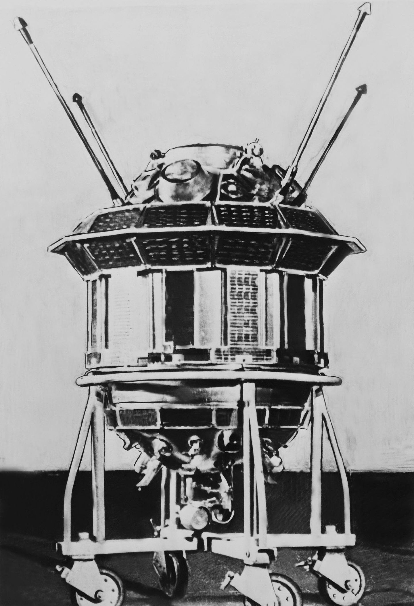 1959年，苏联的“月球2号”无人登月器。（Getty）