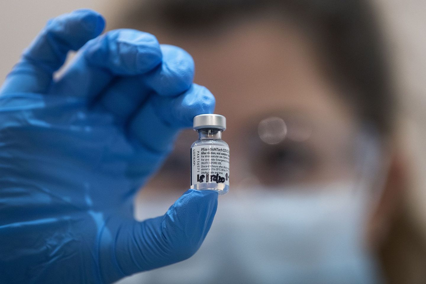 辉瑞美国药厂辉瑞（Pfizer）与德国医药公司BioNTech合作研发的新冠疫苗对预防新冠肺炎的有效性高达95%。（Getty）