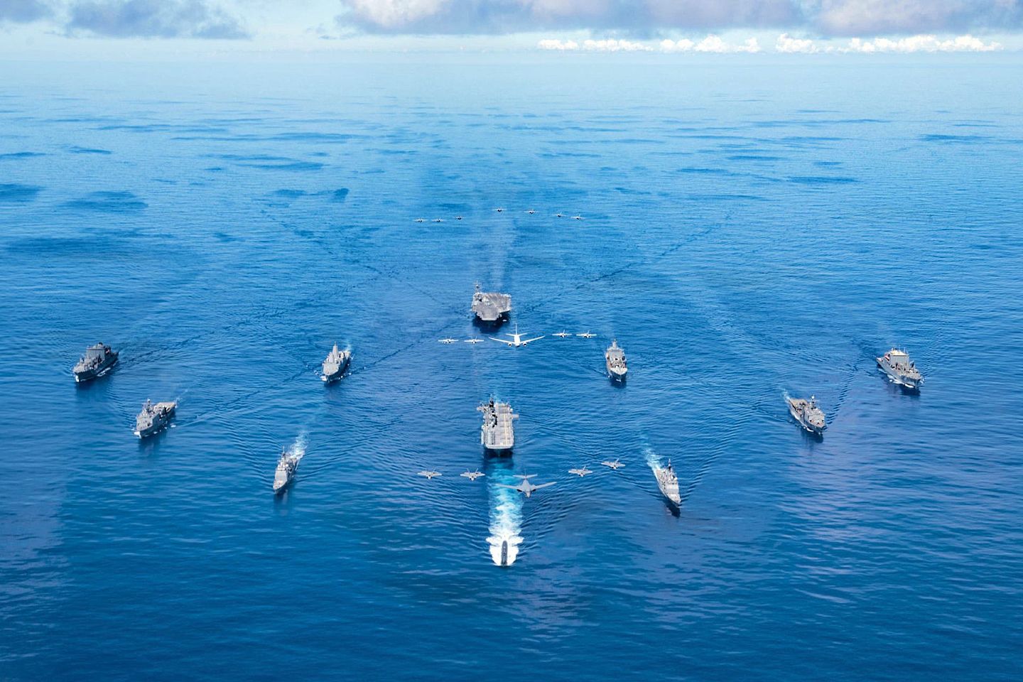 美国拥有当今世界最强大的海军，但在增量竞争中连续多年落后于中国海军，美国高层很焦虑。（美国海军）