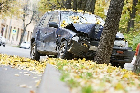 Car-accident-single-vehicle.jpg,0