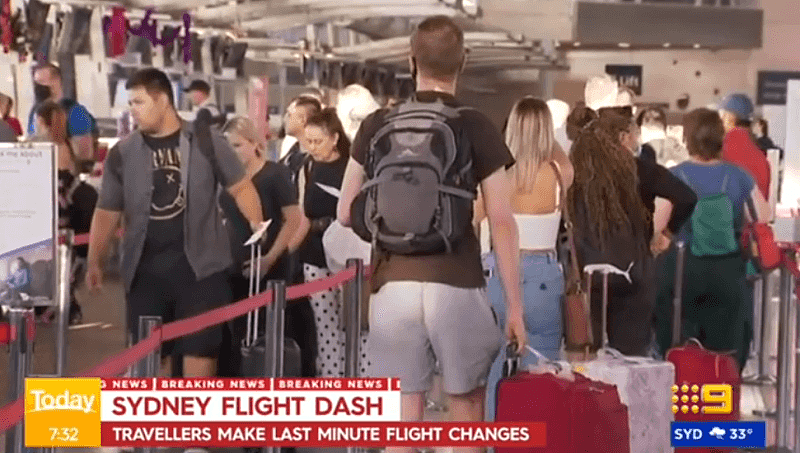 多地重启边境管控措施，大量民众抢购机票离开悉尼，机场人满为患（组图） - 2