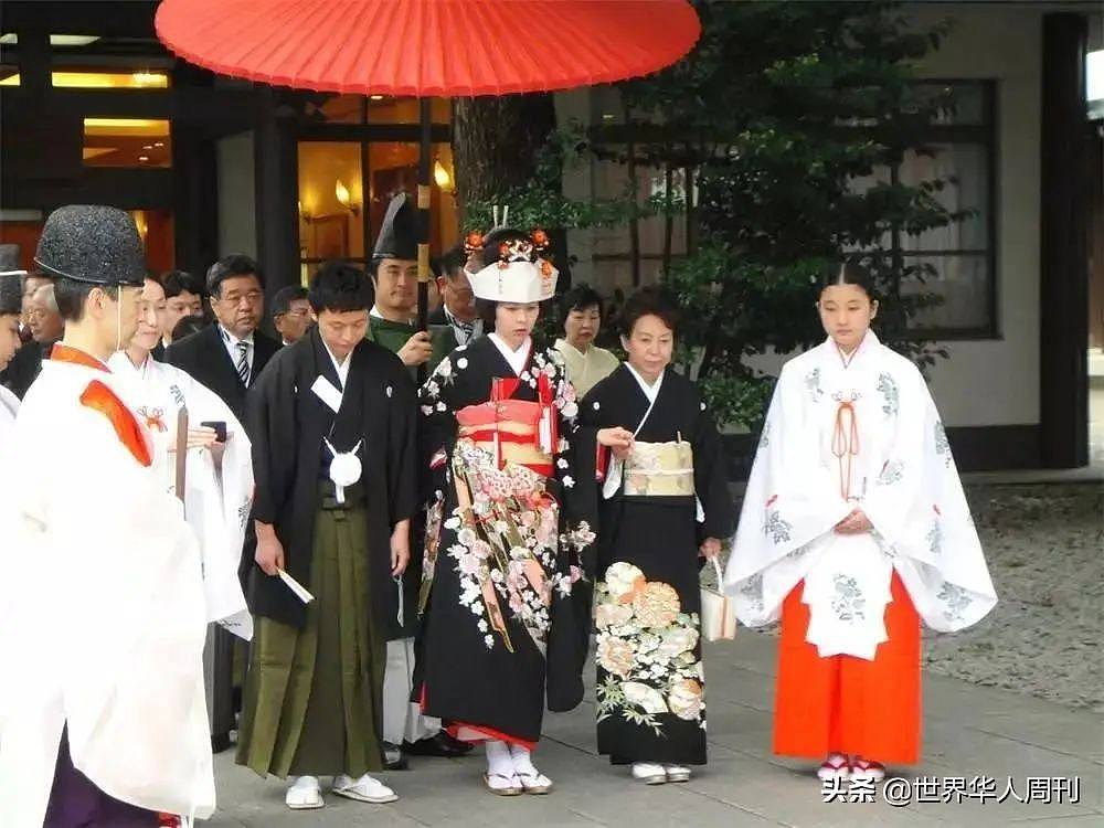 为了留在日本，这群中国女孩，选择和当地流浪汉假结婚