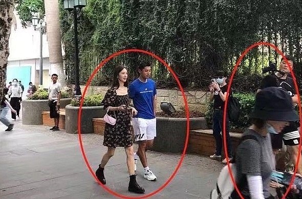 金晨私生活混乱？如今鼻子变尖坐实整容，翻红后直女人设立好，竟没人记得她拉踩一流啦（视频/组图） - 13