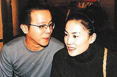 谢霆锋向王菲求婚3次遭拒？相差11年纠缠14年，旷世姐弟恋也逃不过七年之痒？（视频/组图） - 29