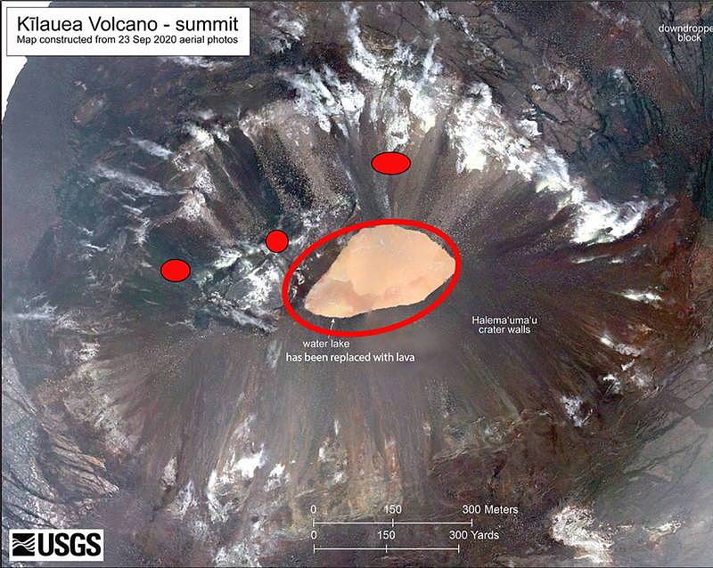 夏威夷国家气象局的高级预报员比尔查德指出，熔岩与火山口内部积聚的一潭水相互作用，并引起爆炸性反应，所有的水都被蒸发，喷发的蒸气云高达3万英尺（约9公里）。 （欧新社）