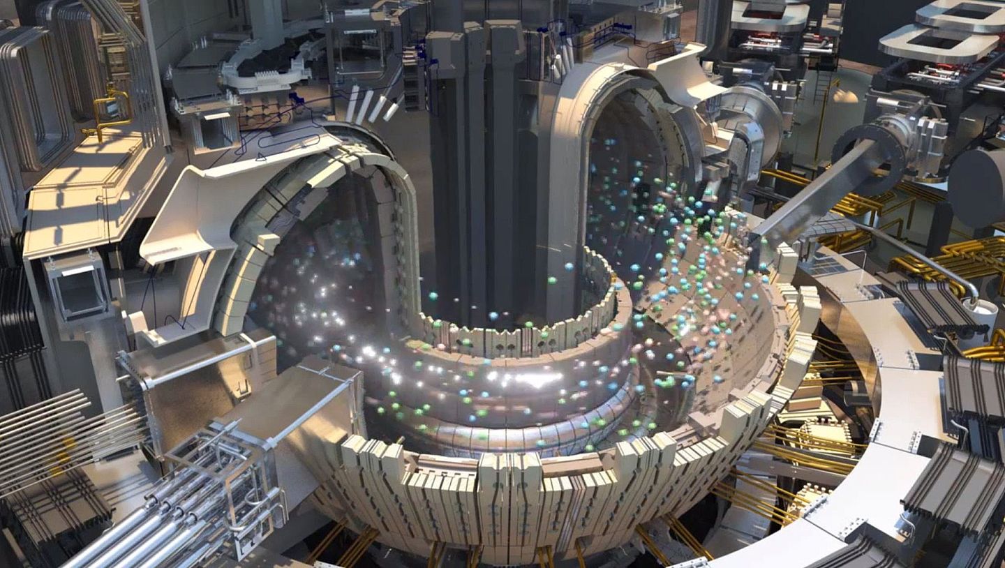 国际热核聚变实验反应堆运行示意图。图中氘氚等核聚变材料在强大磁场下变为等离子体，进而在磁场约束下激发核聚变反应。（ITER官网）