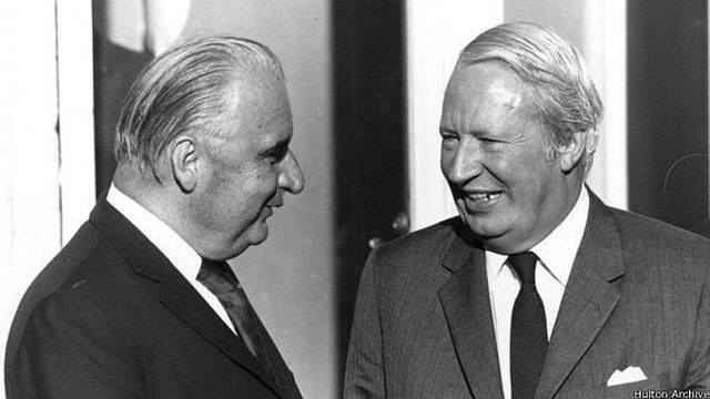 希斯（右）和法国总统蓬皮杜促成了英国和欧洲经济共同体的联姻