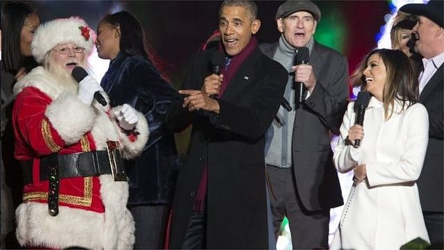美国时任总统奥巴马唱圣诞颂歌，2016年