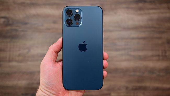 iPhone 12系列信号提升巨大？经过实测真相让我惊了（组图） - 1