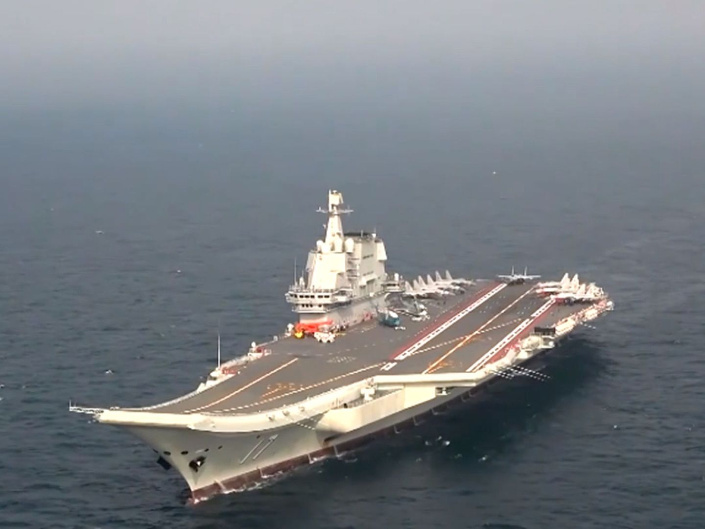 12月28日，中国央视发布关于山东舰训练画面。（央视军事视频截图）