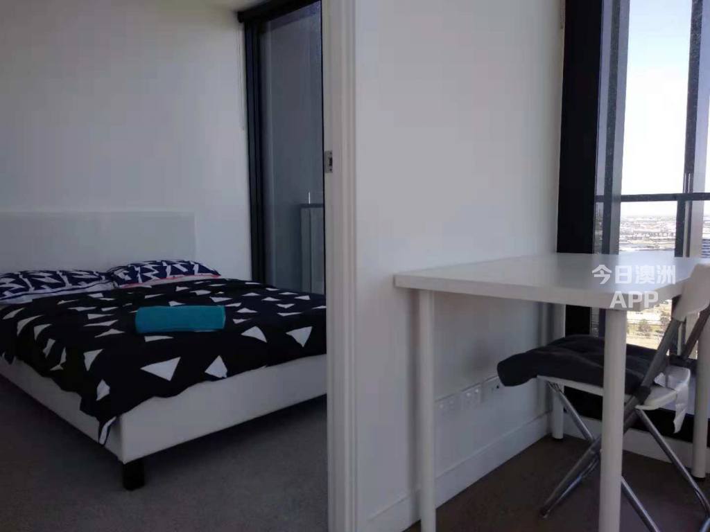 今日悉尼Melbourne City 公寓两室两卫一车库出租 2月即可拎包入住 包家具 房间大宽敞明亮 交通便捷 Melbourne City 公寓两室两卫一车库出租 2月即可拎包入住 包家具 房间大宽敞明亮 交通便捷