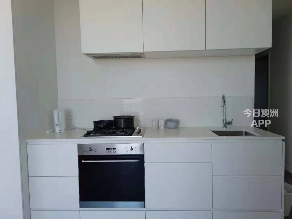 今日悉尼Melbourne City 公寓两室两卫一车库出租 2月即可拎包入住 包家具 房间大宽敞明亮 交通便捷 Melbourne City 公寓两室两卫一车库出租 2月即可拎包入住 包家具 房间大宽敞明亮 交通便捷