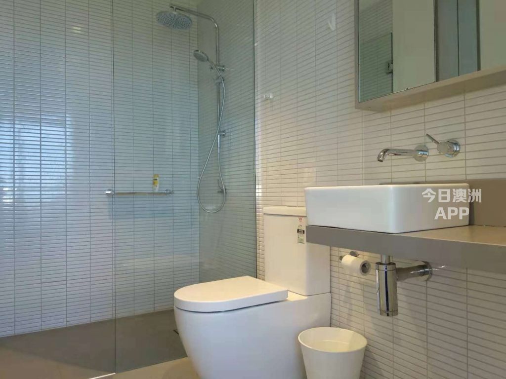 今日悉尼Melbourne City 公寓两室两卫一车库出租 2月即可拎包入住 包家具 房间大宽敞明亮 交通便捷 Melbourne City 公寓两室两卫一车库出租 2月即可拎包入住 包家具 房间大宽敞明亮 交通便捷